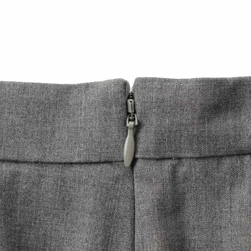 BARNEYS NEW YORK パネルライン フレアスカート LIGHT GRAY