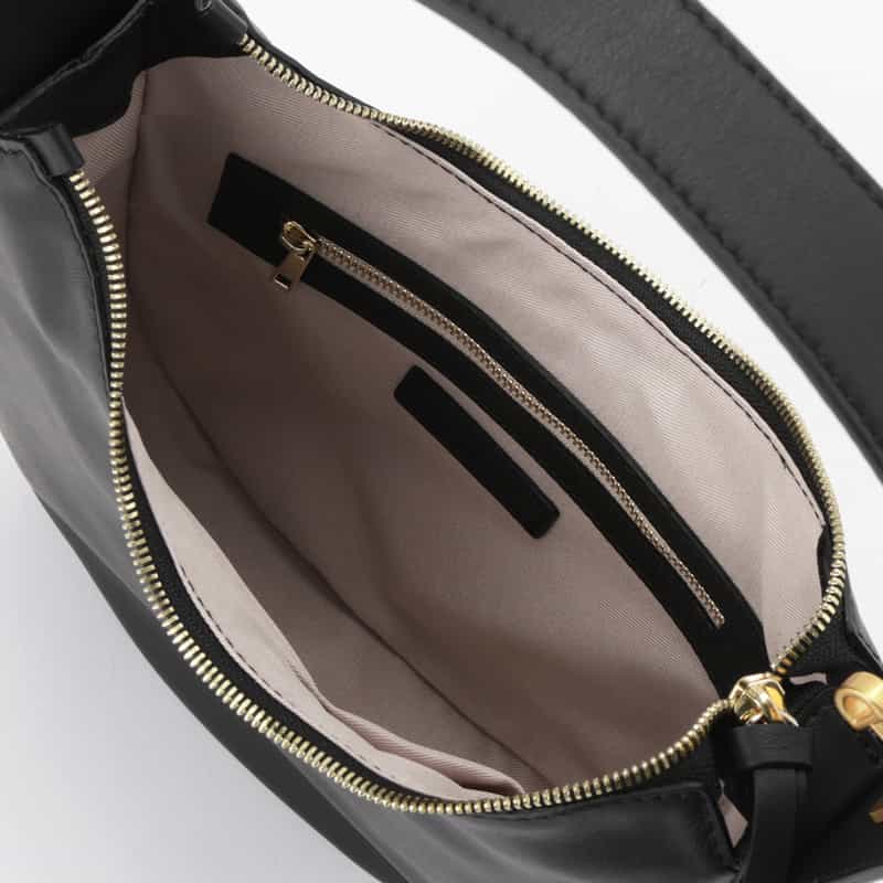 BARNEYS NEW YORK レザーショルダーバッグ BLACK