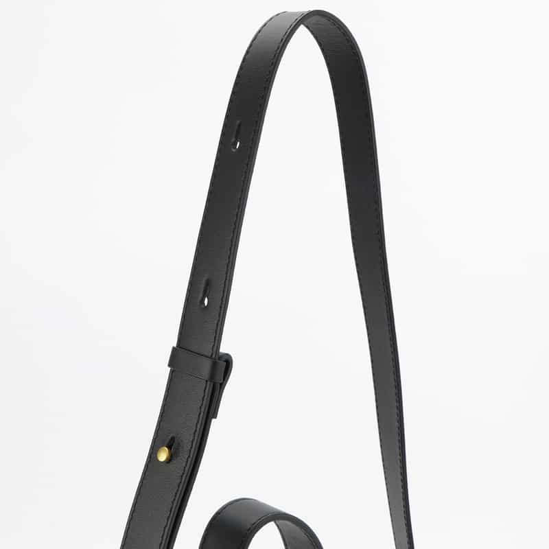 BARNEYS NEW YORK レザーショルダーバッグ BLACK