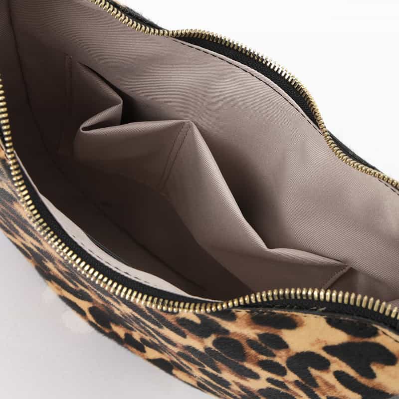 BARNEYS NEW YORK レオパード柄ショルダーバッグ BEIGE