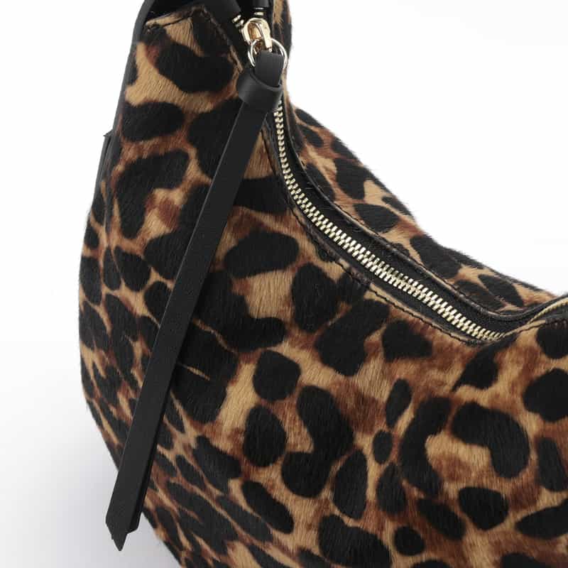 BARNEYS NEW YORK レオパード柄ショルダーバッグ BEIGE