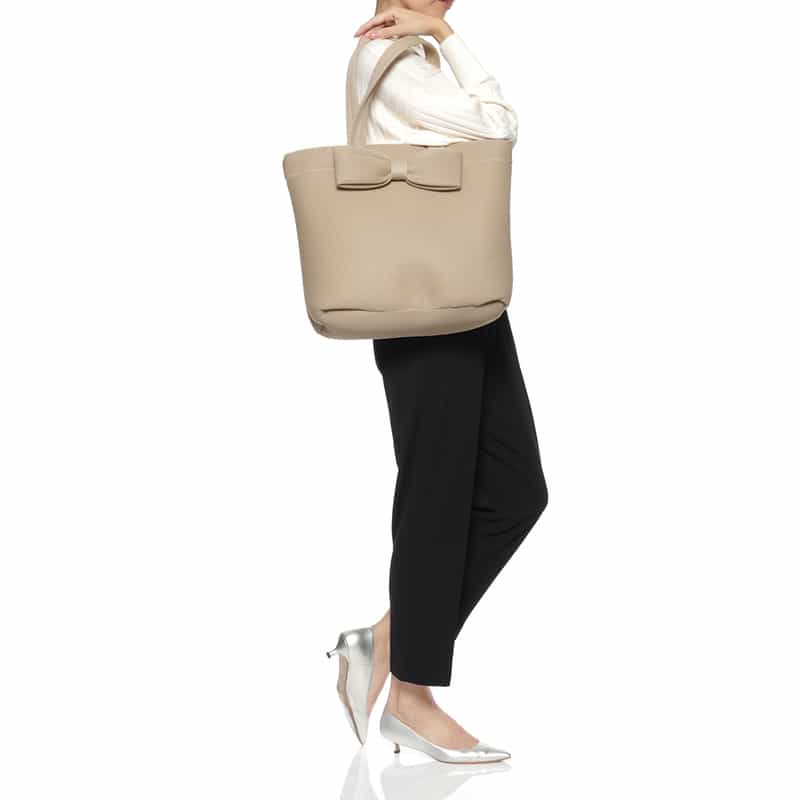 BARNEYS NEW YORK リボン付きトートバッグ BEIGE