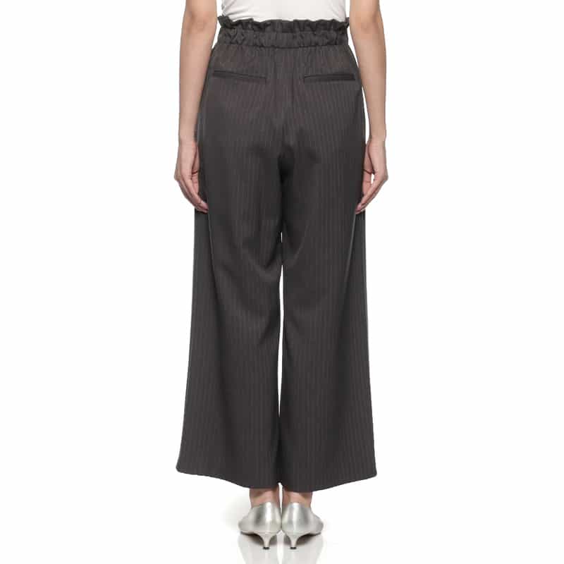 BARNEYS NEW YORK ウォッシャブル ピンストライプ柄ドローストリングワイドパンツ GRAY