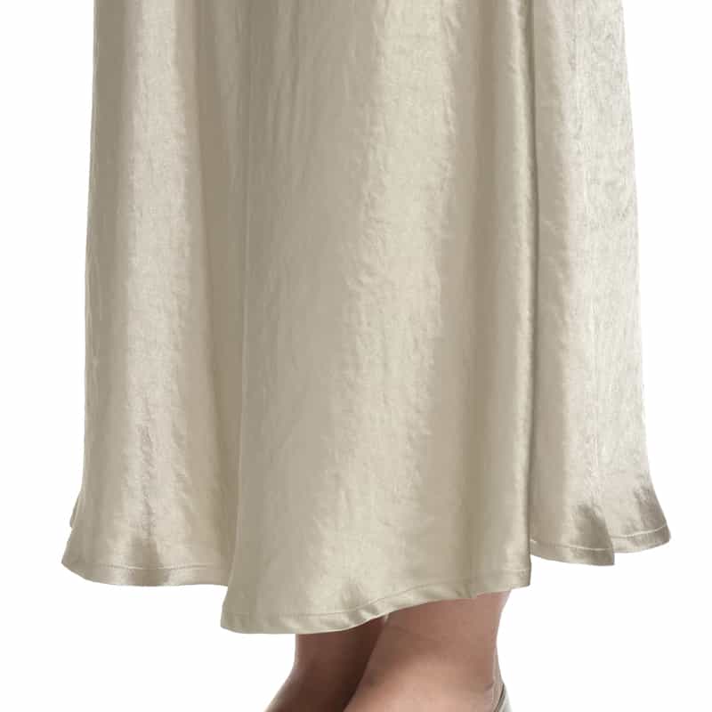 BARNEYS NEW YORK ウォッシャブル シワ加工ロングサテンスカート BEIGE