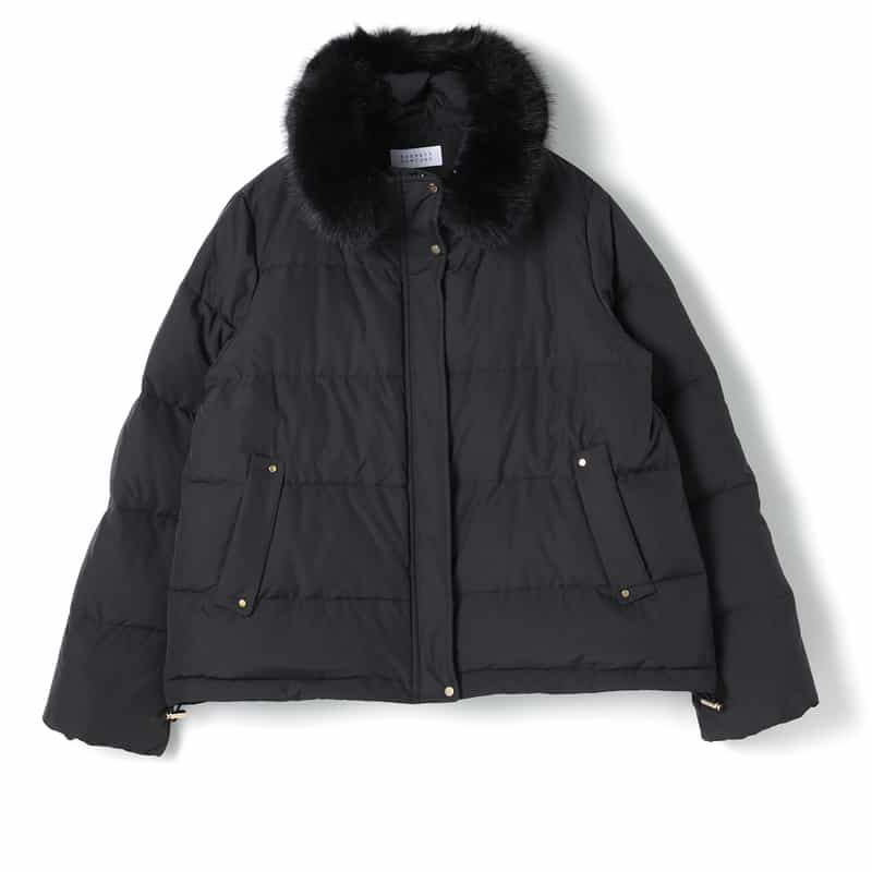 ファー付きダウンジャケット
