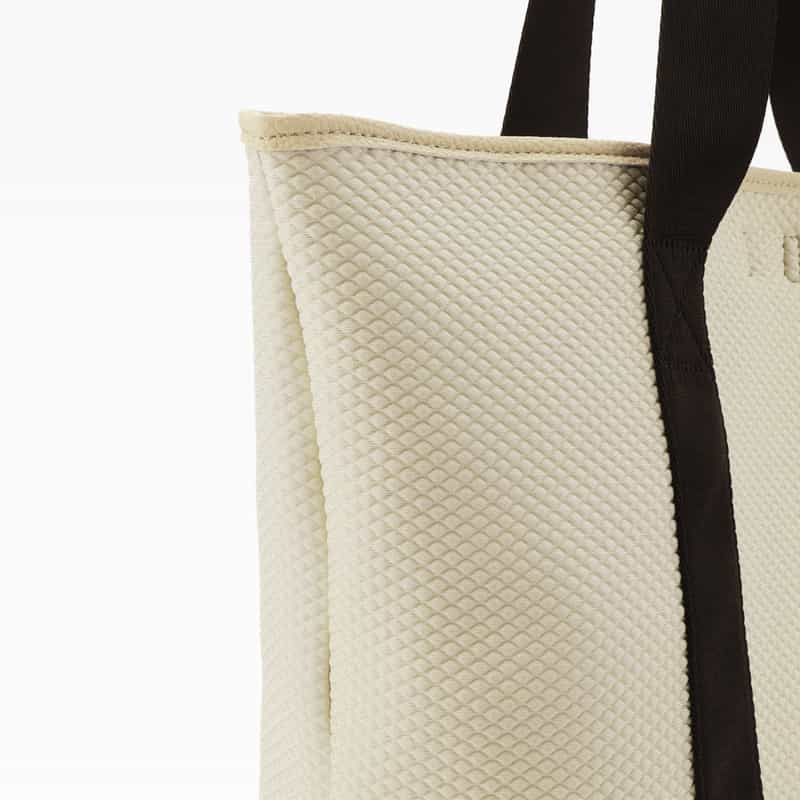 BARNEYS NEW YORK ネオプレーントートバッグ WHITE