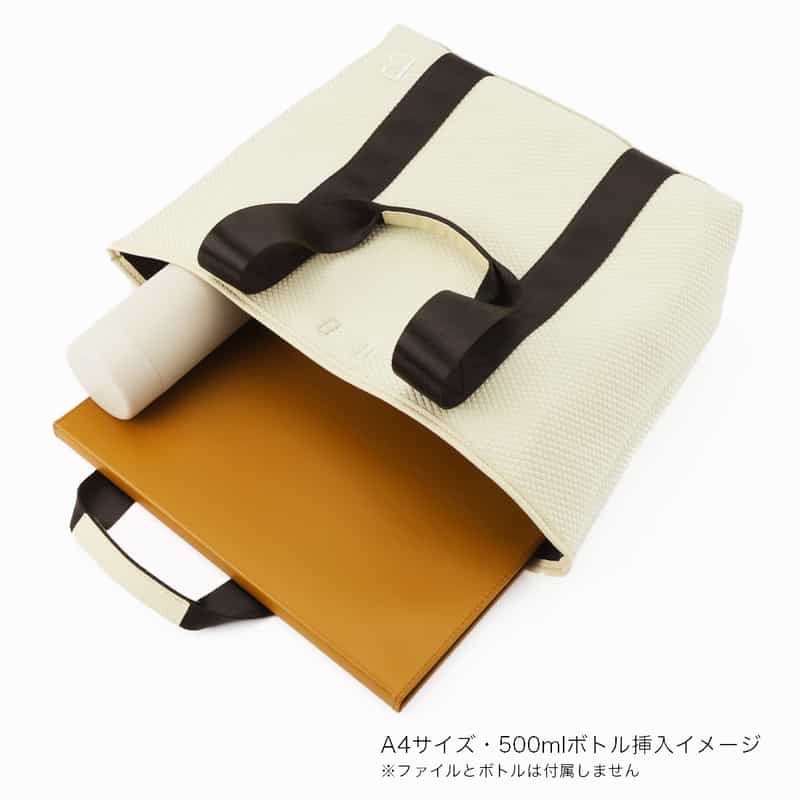 BARNEYS NEW YORK ネオプレーントートバッグ WHITE