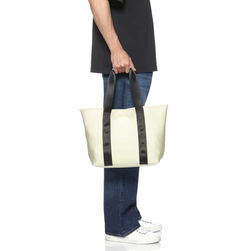 BARNEYS NEW YORK ネオプレーントートバッグ WHITE