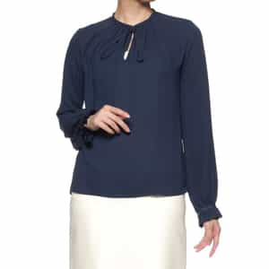 バックサテン地ブラウス