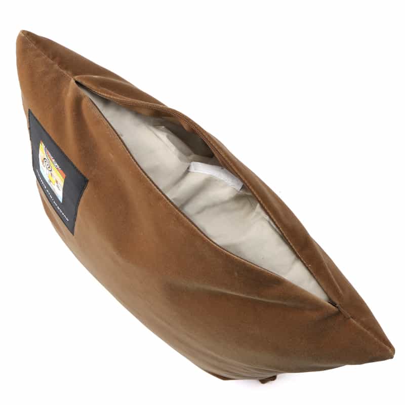 KVADRAT/RAF SIMONS KVADRAT／RAF SIMONS＜クヴァドラ／ラフ シモンズ＞ ベルベットクッション（45cm×45cm） CAMEL