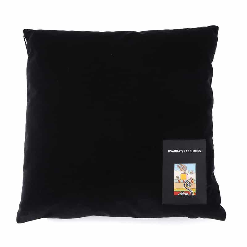 KVADRAT/RAF SIMONS KVADRAT／RAF SIMONS＜クヴァドラ／ラフ シモンズ＞ ベルベットクッション（45cm×45cm） BLACK