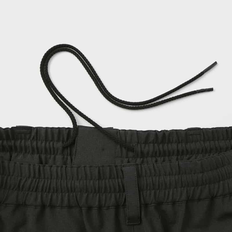 YOKE YOKE＜ヨーク＞ タック入りショーツ BLACK