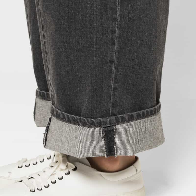 YOKE YOKE＜ヨーク＞ タック入りデニムパンツ BLACK