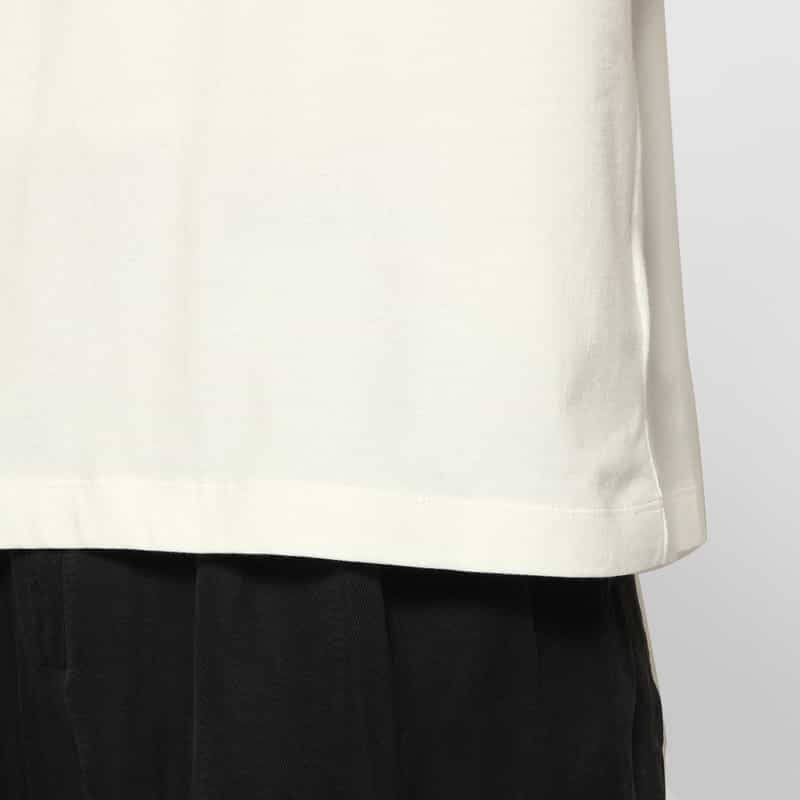 YOKE YOKE＜ヨーク＞ バックプリントTシャツ WHITE