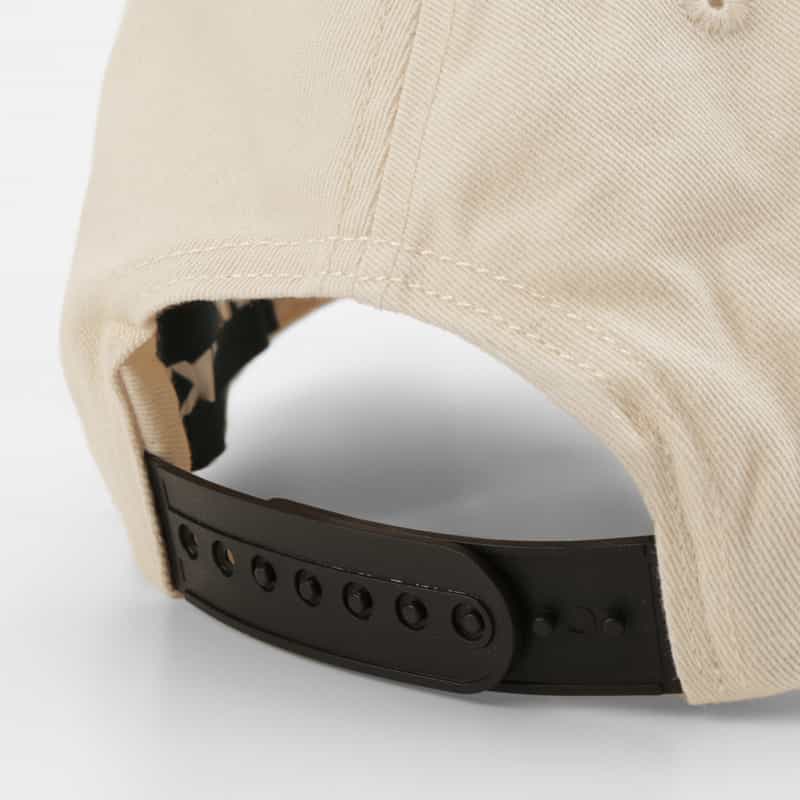 NAMESAKE NAMESAKE＜ネームセイク＞ ベースボールキャップ BEIGE