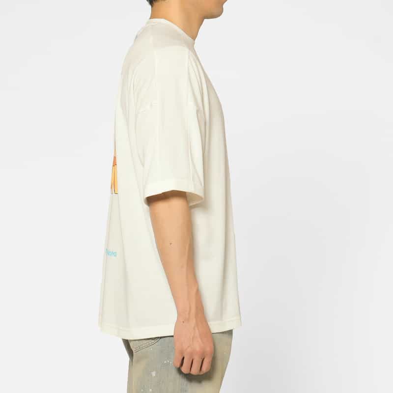 CITY COUNTRY CITY CITY COUNTRY CITY＜シティーカントリーシティー＞ ロゴ入りTシャツ WHITE