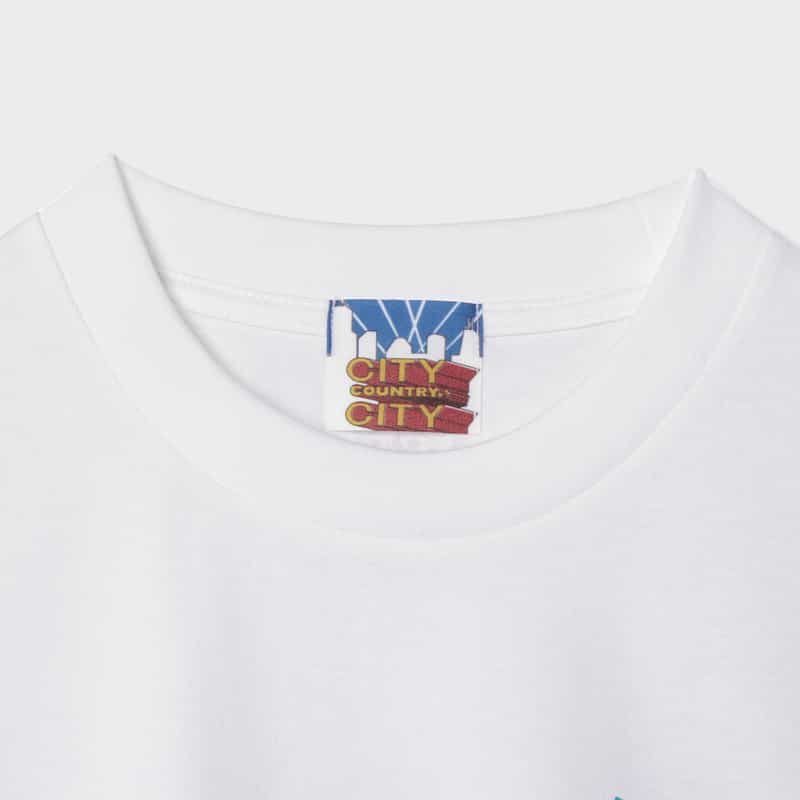 CITY COUNTRY CITY CITY COUNTRY CITY ＜シティーカントリーシティー＞ グラフィックTシャツ WHITE