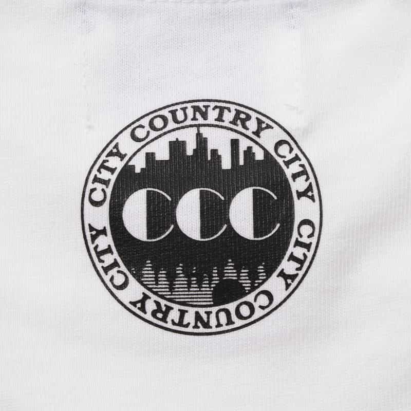 CITY COUNTRY CITY CITY COUNTRY CITY ＜シティーカントリーシティー＞ グラフィックTシャツ WHITE