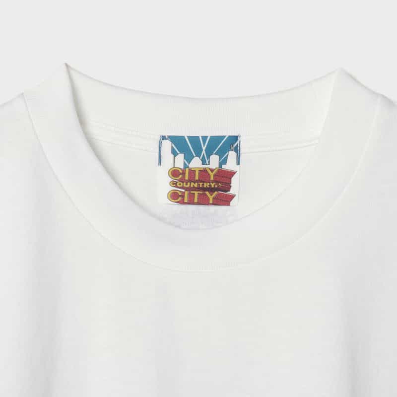 CITY COUNTRY CITY CITY COUNTRY CITY ＜シティーカントリーシティー＞ グラフィックTシャツ WHITE