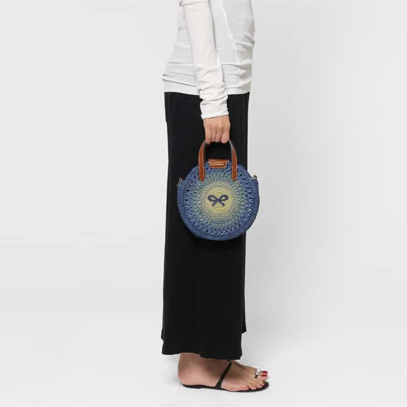 ANYA HINDMARCH ANYA HINDMARCH＜アニヤ ハインドマーチ＞ ラフィア素材 ラウンド型2WAYバッグ（BLUE） BLUE