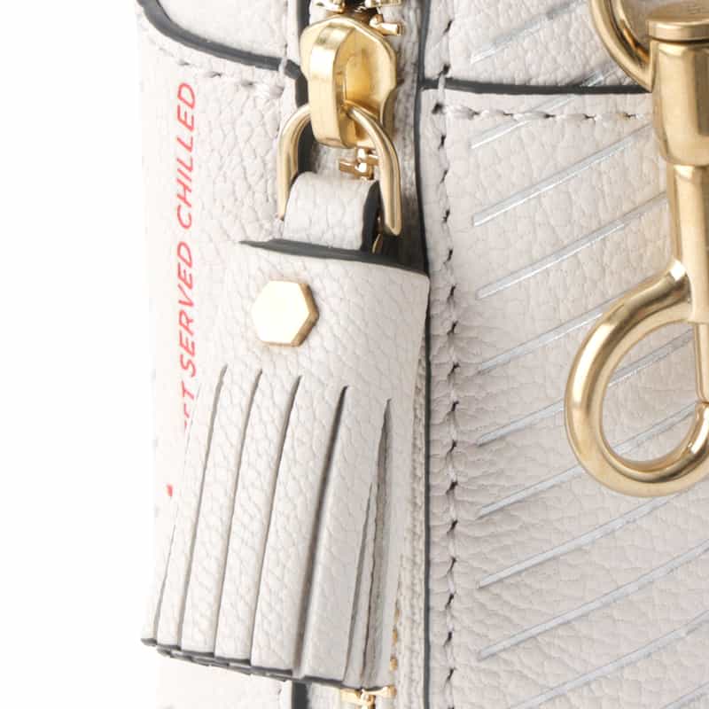 ANYA HINDMARCH ANYA HINDMARCH＜アニヤ ハインドマーチ＞ チャーム WHITE