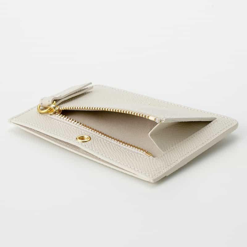 BARNEYS NEW YORK ID カードケース IVORY