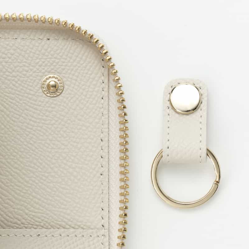 BARNEYS NEW YORK キーケース IVORY