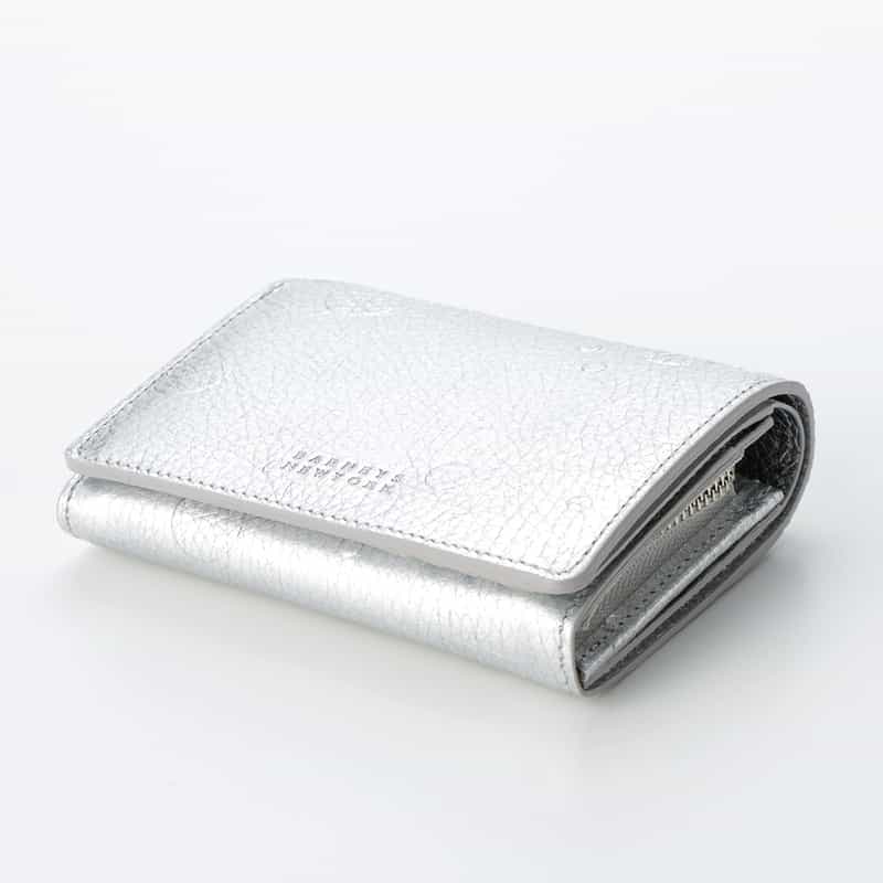 BARNEYS NEW YORK ドット柄型押し ハーフウォレット SILVER