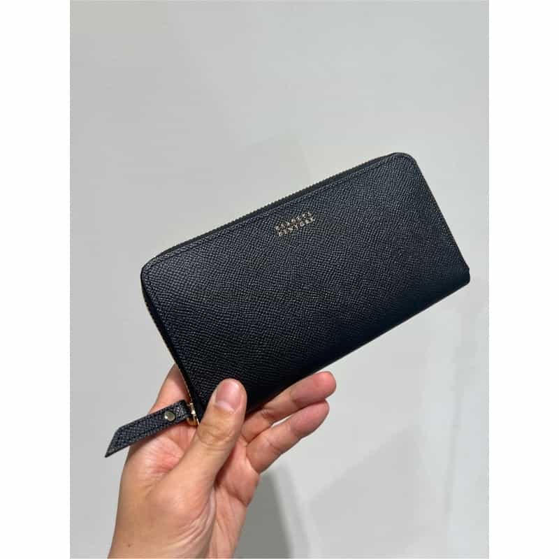 BARNEYS NEW YORK ラウンドジップ ロングウォレット BLACK