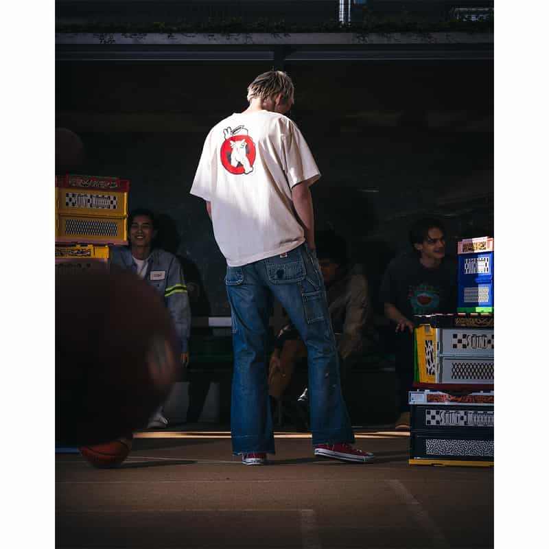 SAINT MXXXXXX SAINT MXXXXXX＜セイント マイケル＞ ヴィンテージ加工グラフィックTシャツ WHITE