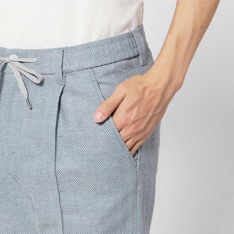 BARNEYS NEW YORK コットン×リネン素材 ヘリンボーン柄ストレッチパンツ BLUE