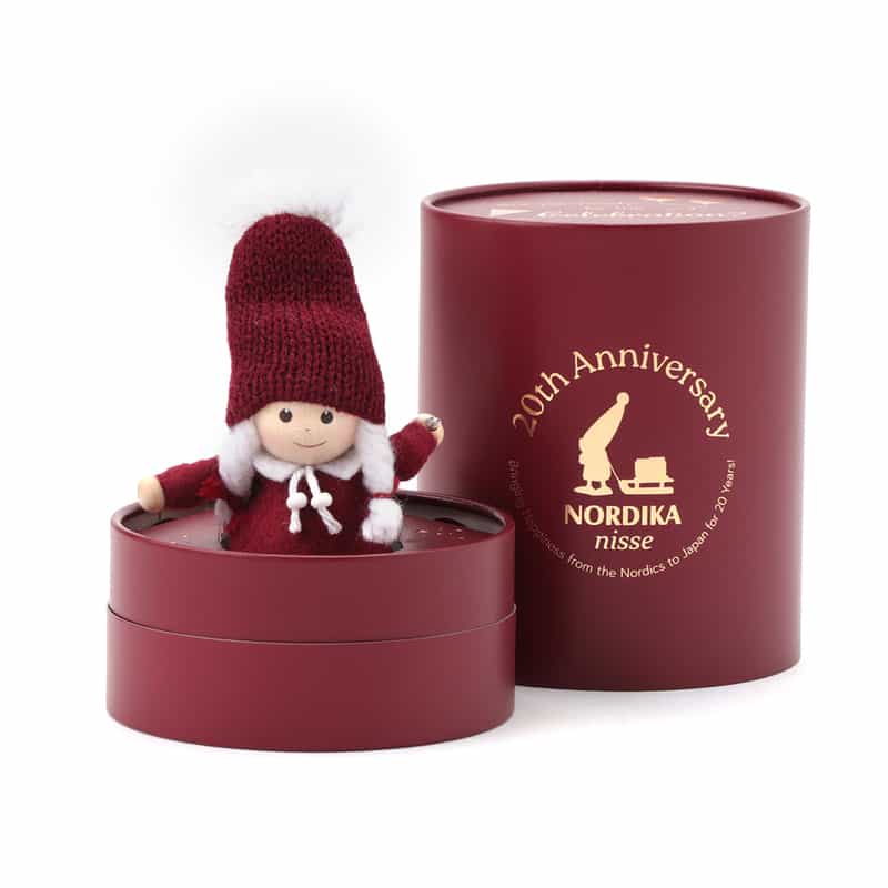 NORDIKA NISSE NORDIKA NISSE ＜ノルディカ ニッセ＞ 木製人形 （風船を持った女の子） RED