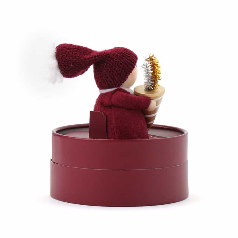 NORDIKA NISSE NORDIKA NISSE ＜ノルディカ ニッセ＞ 木製人形 （クラッカーを持った男の子） RED