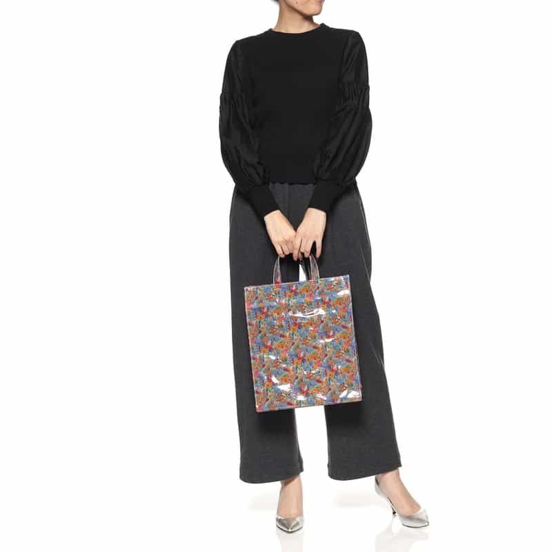 BARNEYS NEW YORK リバティ柄PVC素材 ロゴトートバッグ（L） BLUE