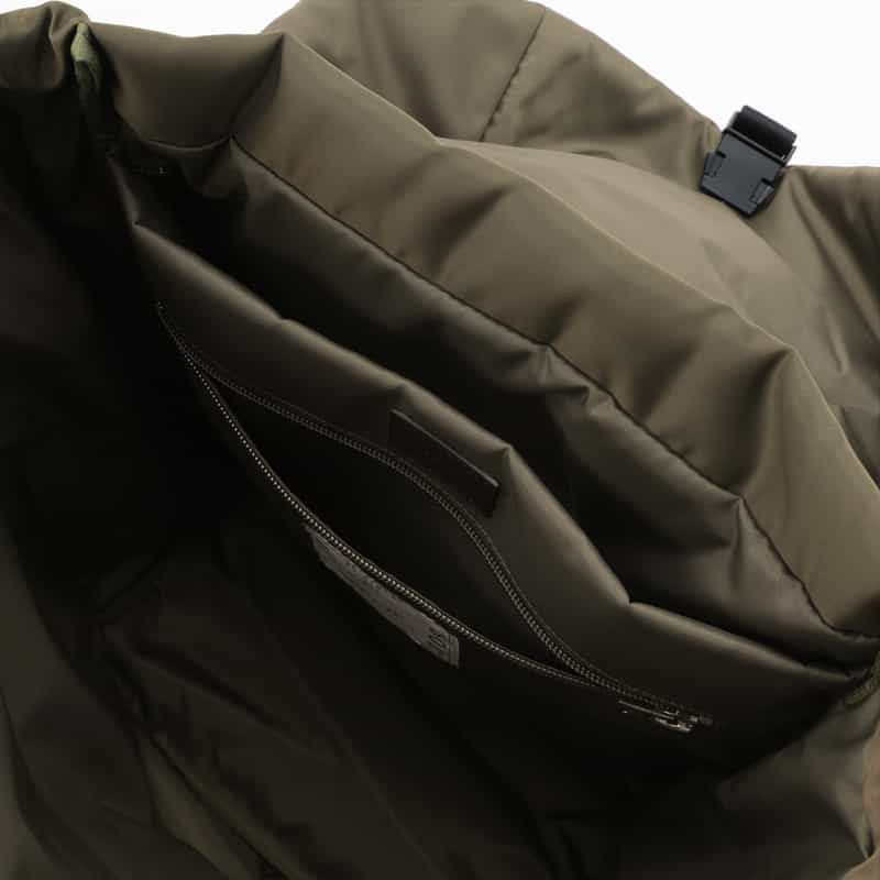 SACAI SACAI＜サカイ＞ ナイロンバックパック KHAKI