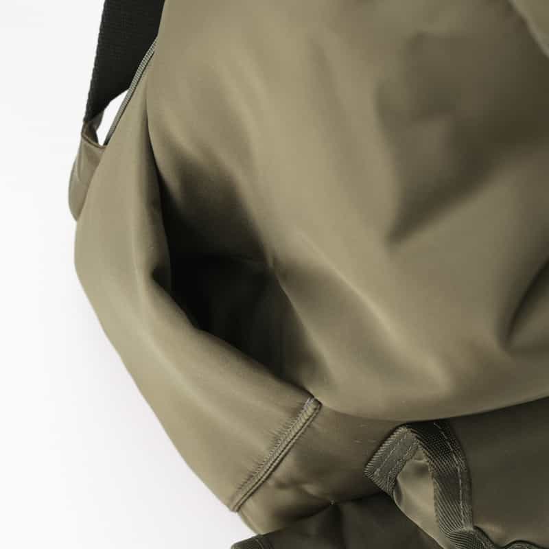 SACAI SACAI＜サカイ＞ ナイロンバックパック KHAKI