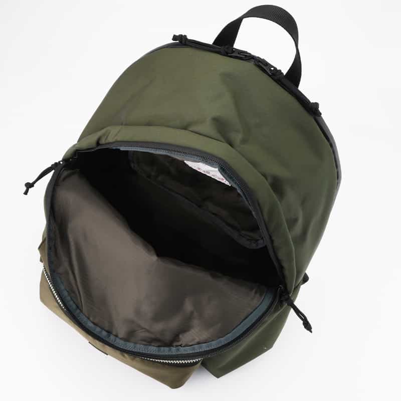 SACAI SACAI＜サカイ＞ ナイロンバックパック KHAKI