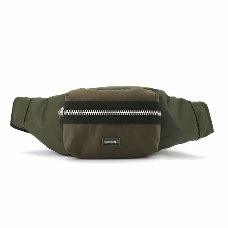 SACAI＜サカイ＞ ナイロンボディバッグ