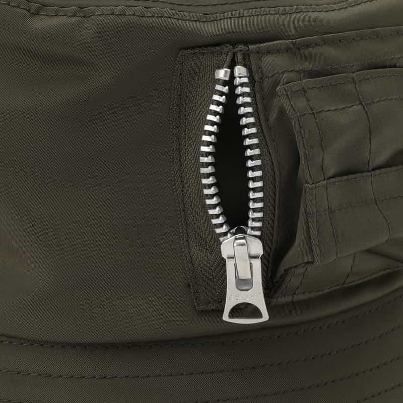SACAI SACAI＜サカイ＞ ナイロン素材バケットハット KHAKI