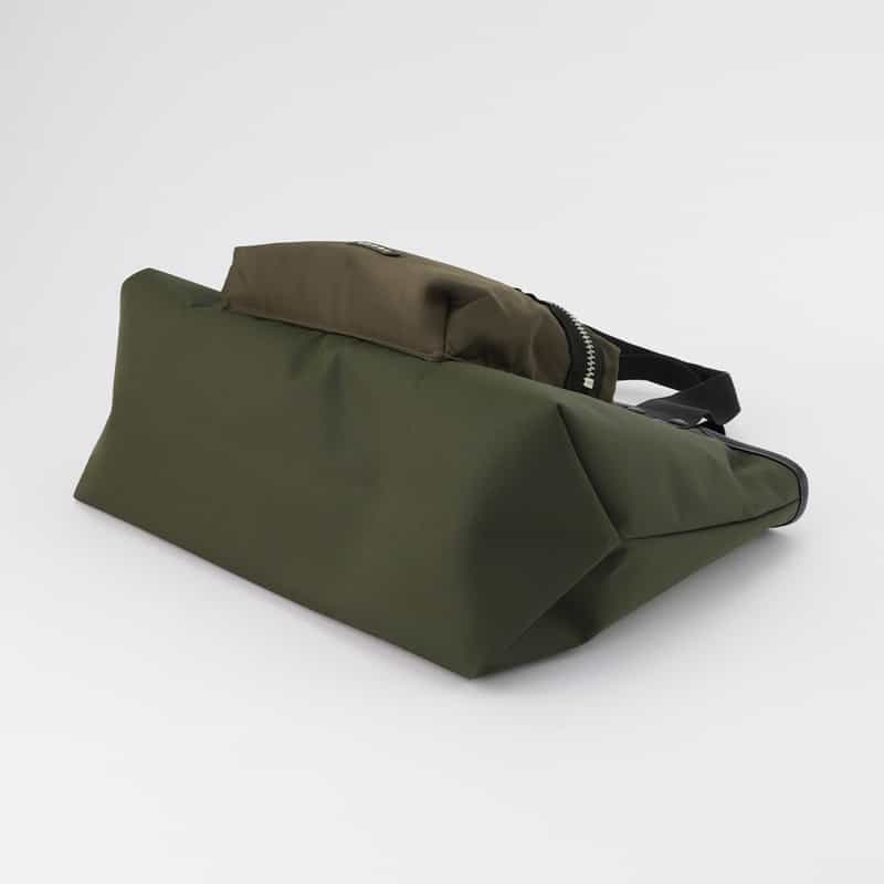 SACAI SACAI＜サカイ＞ ナイロントートバッグ（M） KHAKI