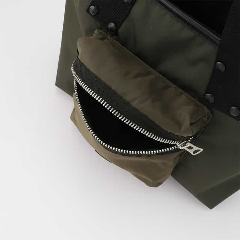SACAI SACAI＜サカイ＞ ナイロントートバッグ（M） KHAKI