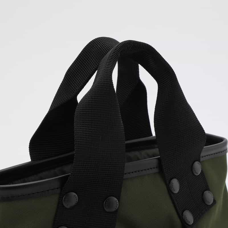 SACAI SACAI＜サカイ＞ ナイロントートバッグ（S） KHAKI