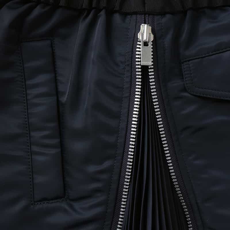 SACAI SACAI＜サカイ＞ サイドプリーツ入りツイルスカート NAVY