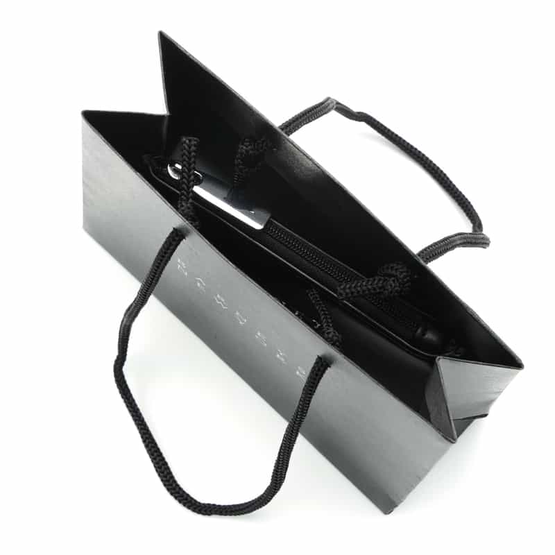 BARNEYS NEW YORK オンラインストア限定チョコレート入りポーチ （無地／BLACK） BLACK