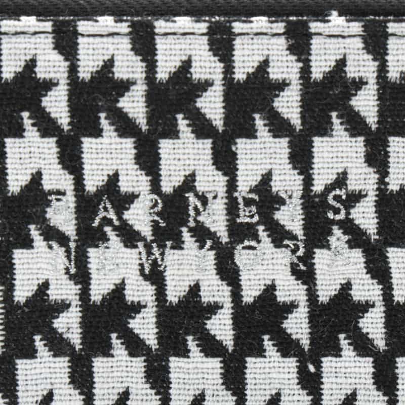 BARNEYS NEW YORK オンラインストア限定チョコレート入りポーチ （千鳥格子柄／WHITE） WHITE