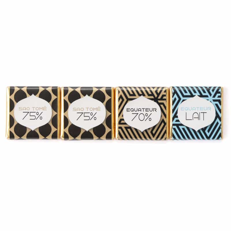 BARNEYS NEW YORK オンラインストア限定チョコレート入りポーチ （無地／WHITE） WHITE