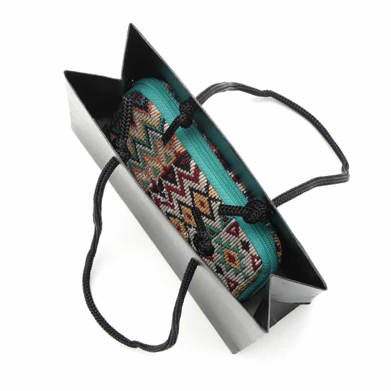 BARNEYS NEW YORK チョコレート入りポーチ (幾何学柄／MULTI COLOR) MULTICOLOR