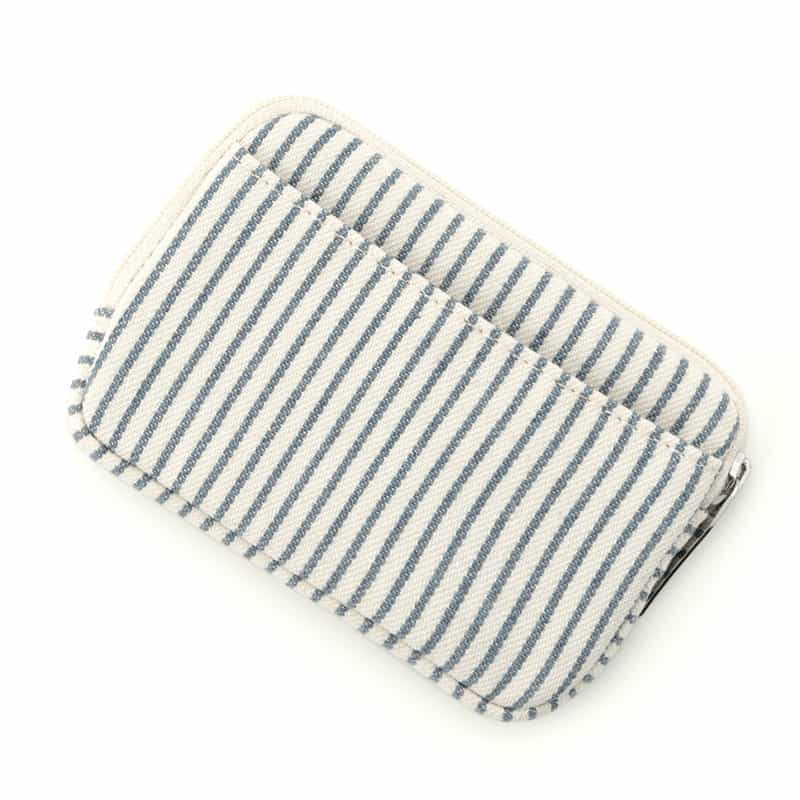 BARNEYS NEW YORK チョコレート入りポーチ (ストライプ柄／BLUE) BLUE