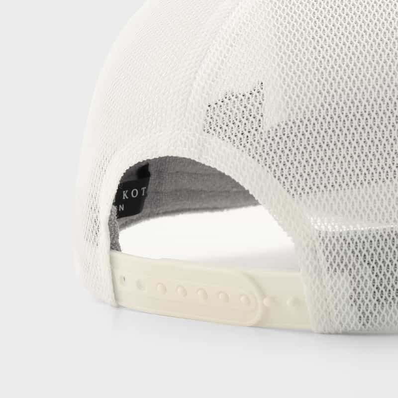 YOSHINORI KOTAKE DESIGN YOSHINORI KOTAKE DESIGN＜ヨシノリ コタケ デザイン＞ ベースボールキャップ WHITE