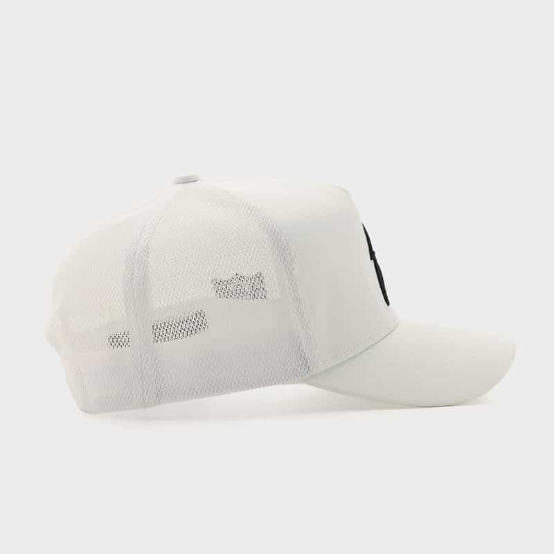 YOSHINORI KOTAKE DESIGN YOSHINORI KOTAKE DESIGN＜ヨシノリ コタケ デザイン＞ ベースボールキャップ WHITE